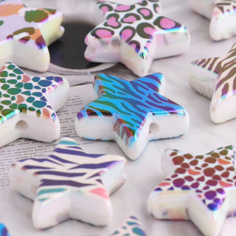 Wholesale 20pcs/pack retro style contrast color five-pointed star straight hole loose beads